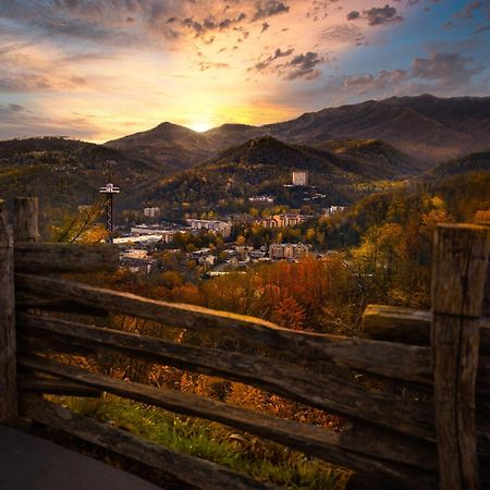 Tranquility Hollow, Indoor Pool, Game Room, 1089 Free Tickets Each Paid Day, Dollywood And More! Sevierville Exterior photo
