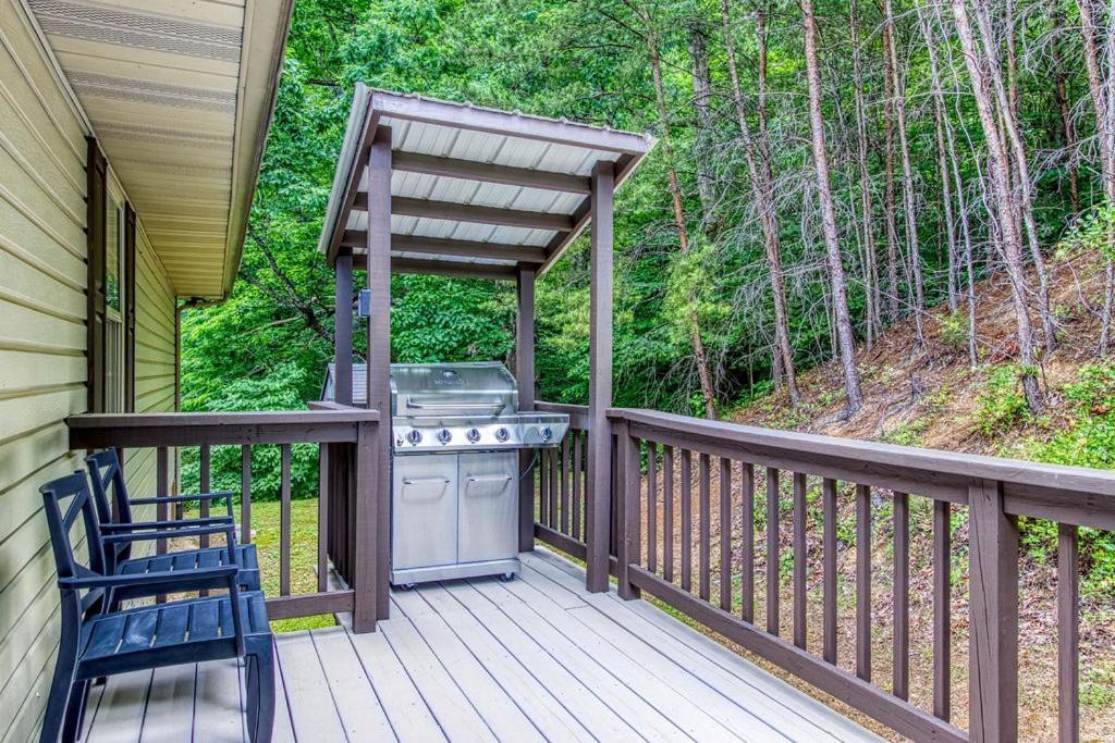 Tranquility Hollow, Indoor Pool, Game Room, 1089 Free Tickets Each Paid Day, Dollywood And More! Sevierville Exterior photo