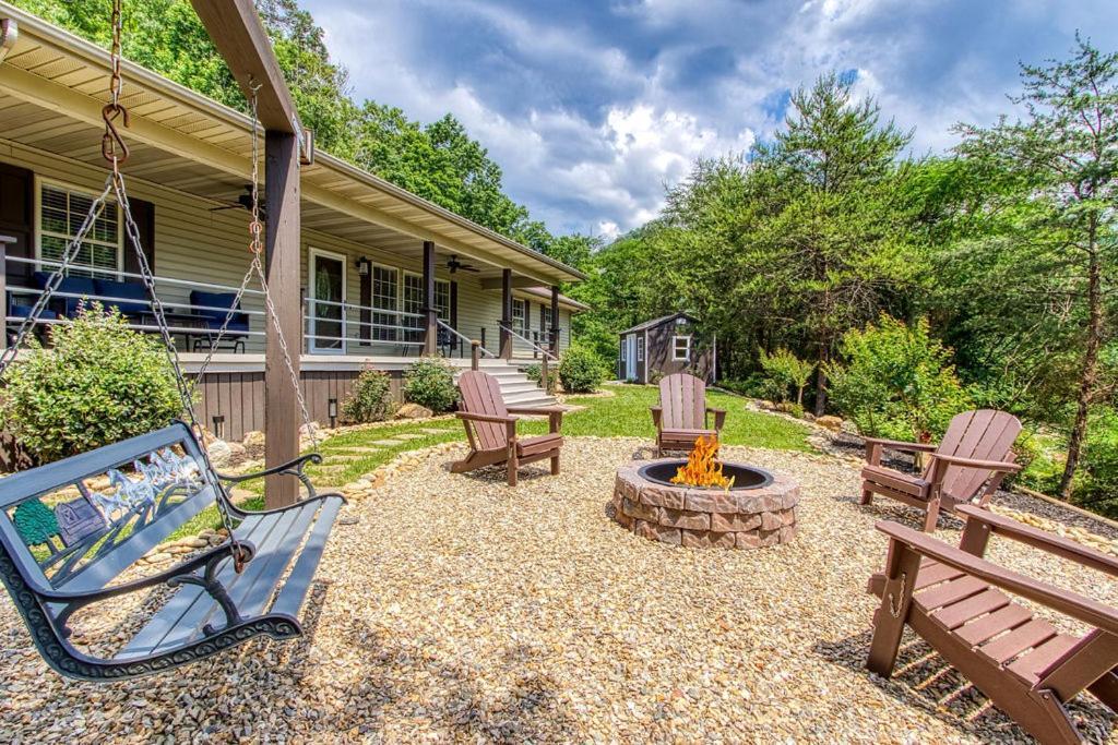 Tranquility Hollow, Indoor Pool, Game Room, 1089 Free Tickets Each Paid Day, Dollywood And More! Sevierville Exterior photo